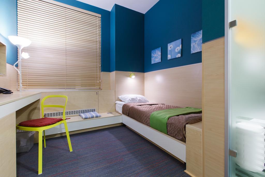 Hotel Sleeport Dnipro Habitación foto