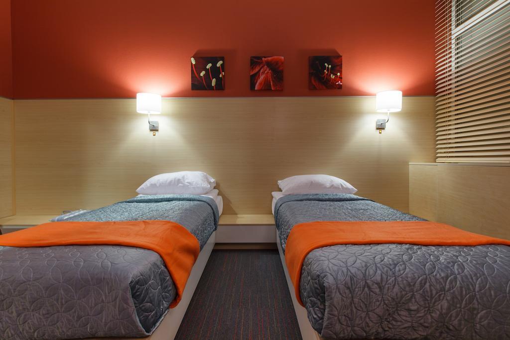 Hotel Sleeport Dnipro Habitación foto