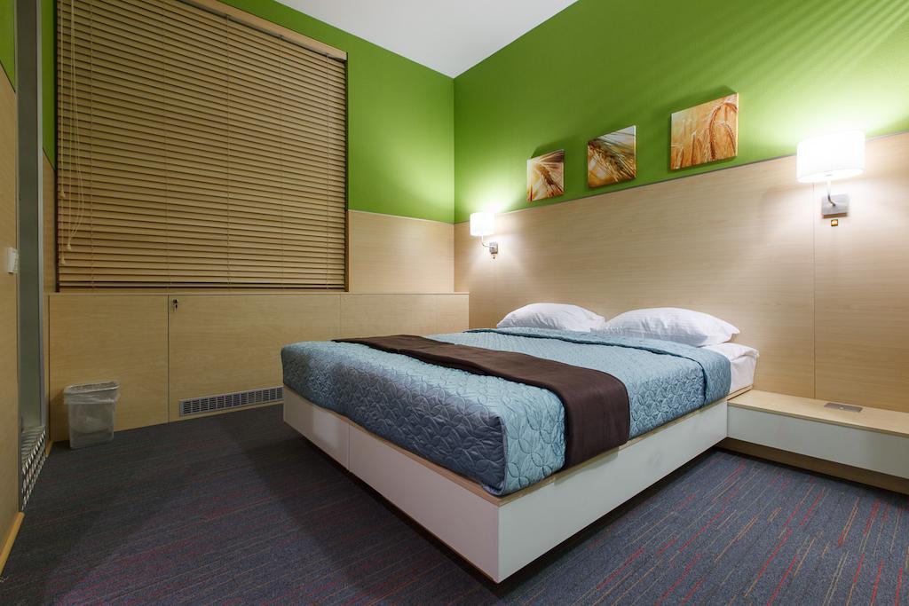 Hotel Sleeport Dnipro Exterior foto